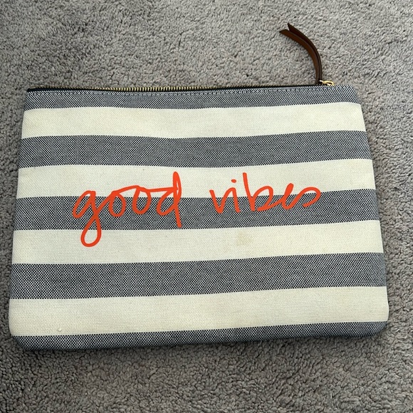 Clutch - Picture 1 of 3